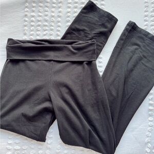 Victoria Secret Infamous Fold-Over Waistband Yoga Pants • Size M